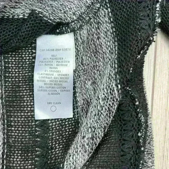 Splendid Black & Grey Striped Sweater Size Large - Picture 6 of 8
